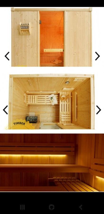 Apartment With Private Hot Tub, Sauna, Ice Bath, Gym Rainham  Exterior foto